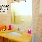 Flavia Con Piscina