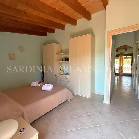 Flavia With Pool And Private Parking Casa vacanze *